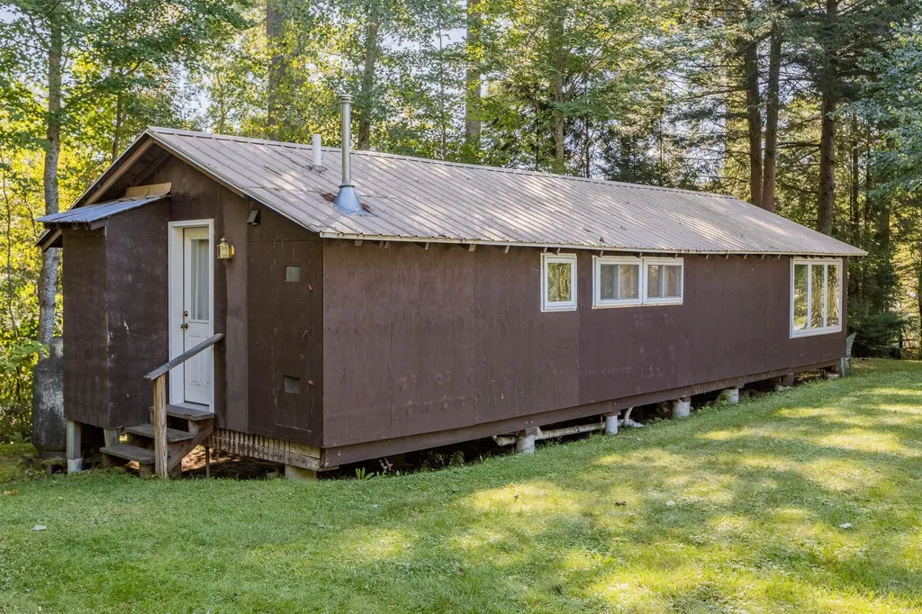 713 Halls Lake Road Newbury VT 05051