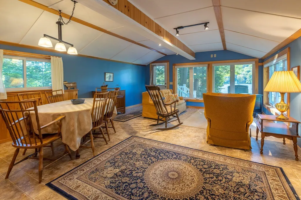 713 Halls Lake Road Newbury VT 05051