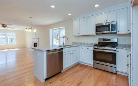68 Abacoa Road Pelham NH 03076