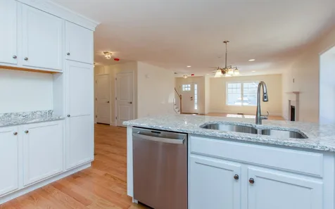 68 Abacoa Road Pelham NH 03076