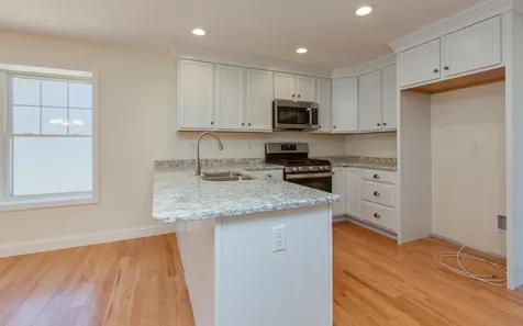 68 Abacoa Road Pelham NH 03076