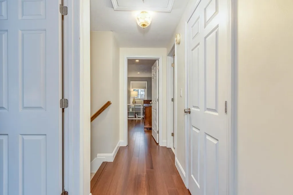17 Hyacinth Drive Nashua NH 03062