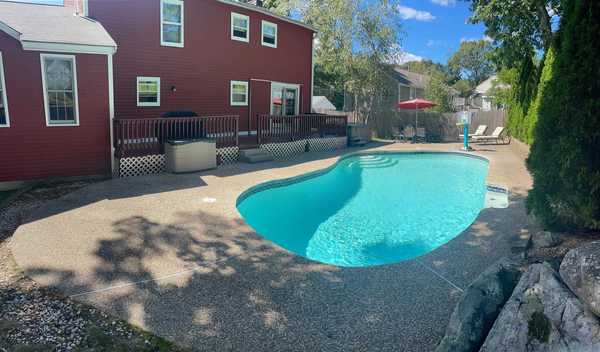 17 Hyacinth Drive Nashua NH 03062