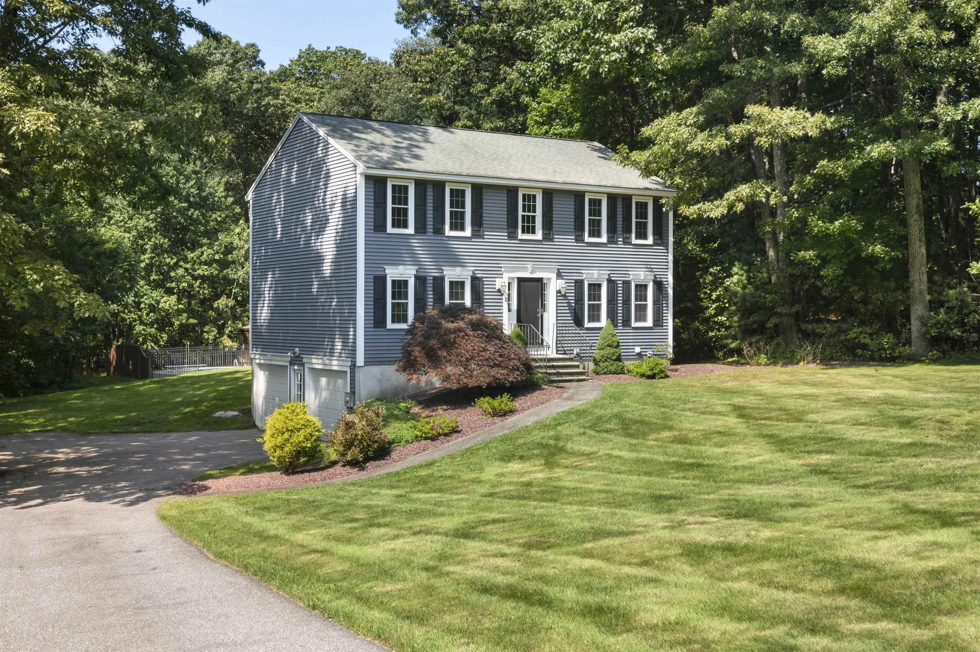 4 Tyler Drive Londonderry NH 03053