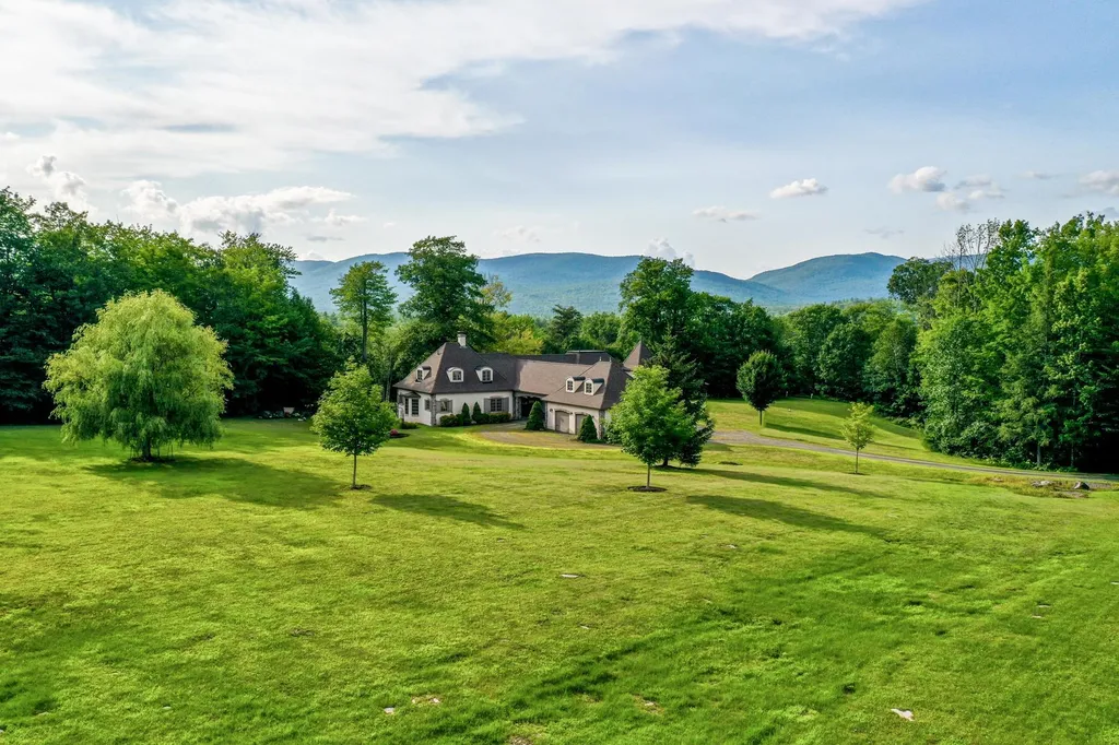 35 Prescott Road Sandwich NH 03227