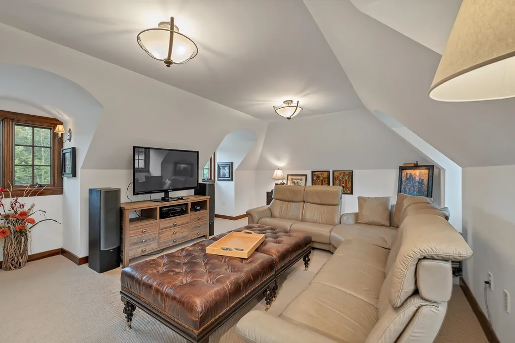35 Prescott Road Sandwich NH 03227