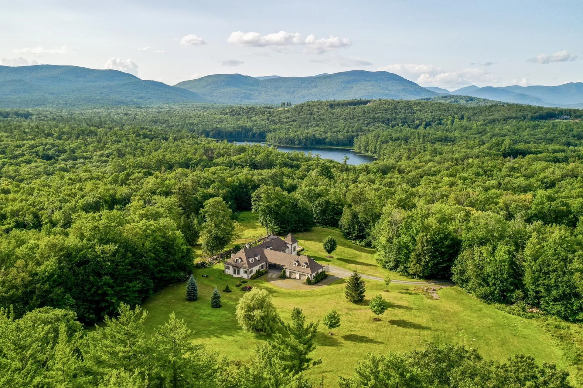35 Prescott Road Sandwich NH 03227