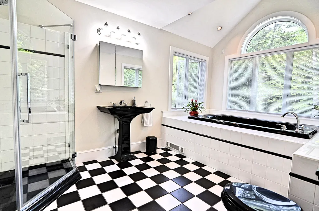 181 Plains Road Andover NH 03216