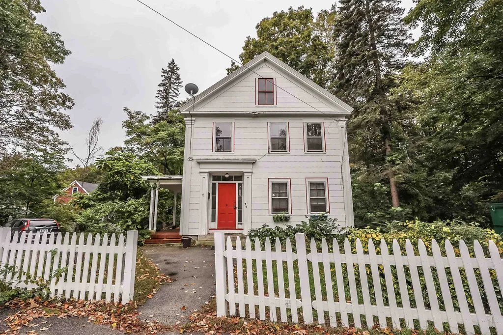 29 Souhegan Street Milford NH 03055