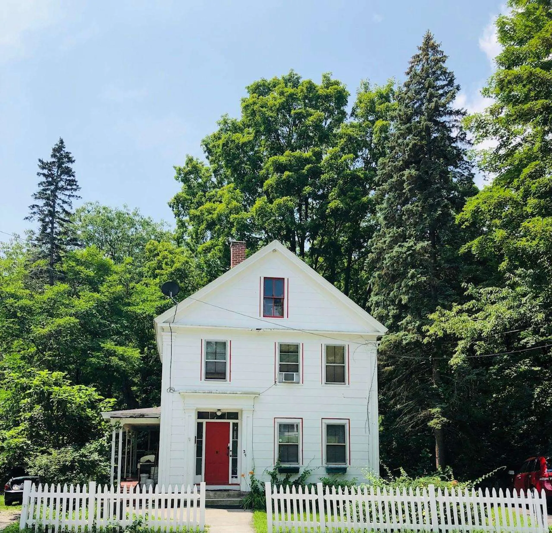 29 Souhegan Street Milford NH 03055