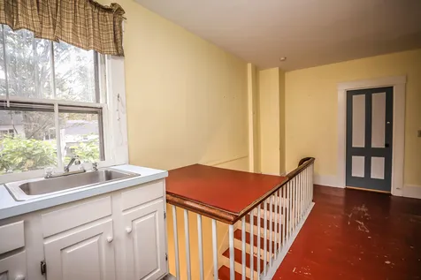 29 Souhegan Street Milford NH 03055