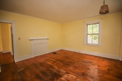 29 Souhegan Street Milford NH 03055