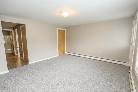 80 Mast Road Manchester NH 03102