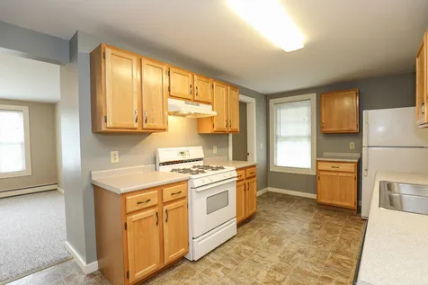 80 Mast Road Manchester NH 03102