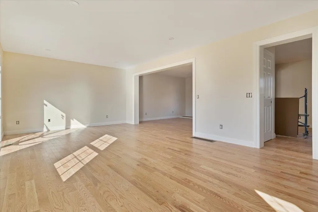 72 South Road North Hampton NH 03862