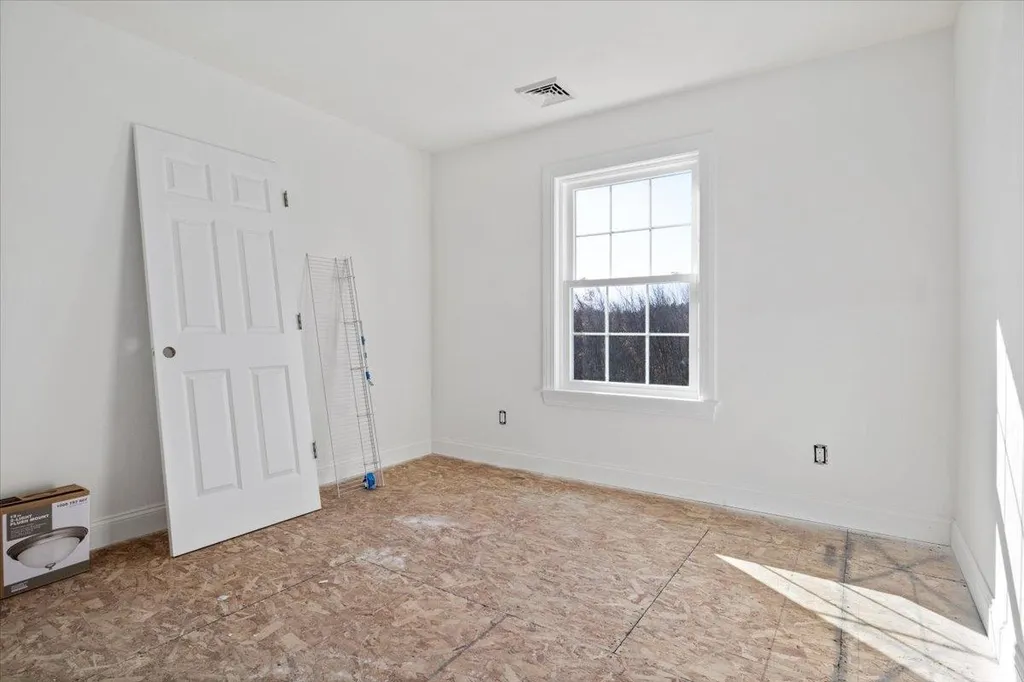 72 South Road North Hampton NH 03862