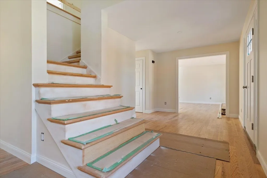 72 South Road North Hampton NH 03862