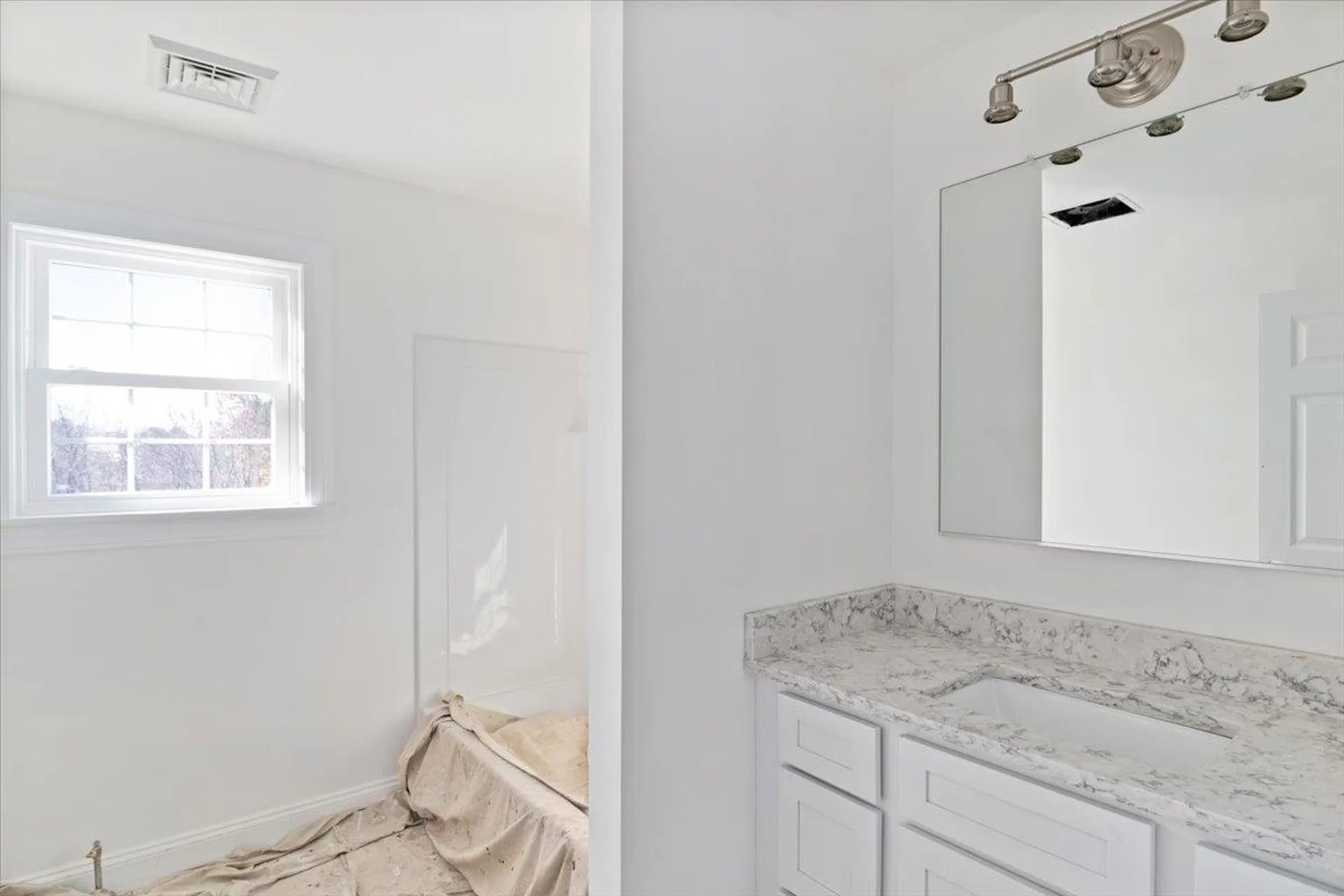 72 South Road North Hampton NH 03862