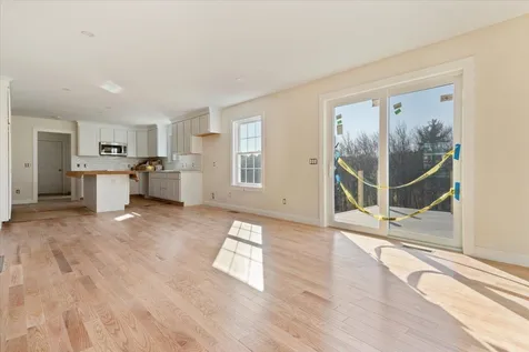 72 South Road North Hampton NH 03862