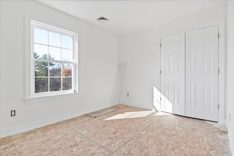 72 South Road North Hampton NH 03862