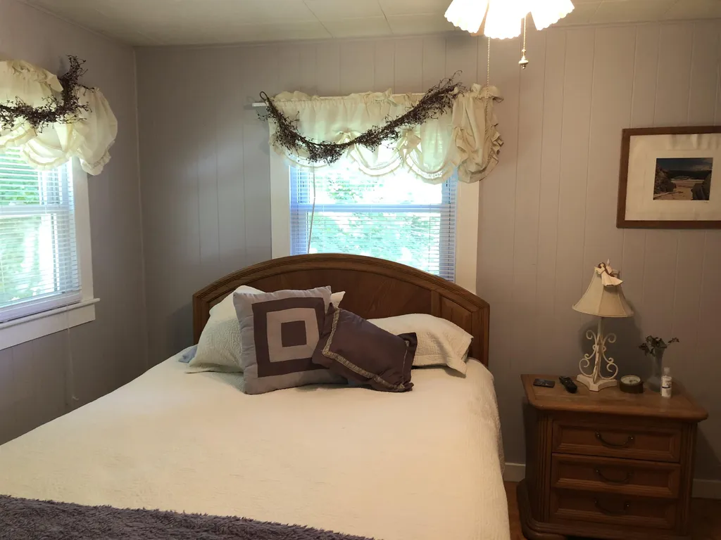 6 Neal Shore Road Meredith NH 03253