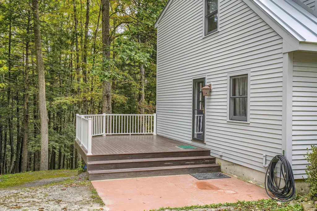 190 Pine Hill Road Weare NH 03281
