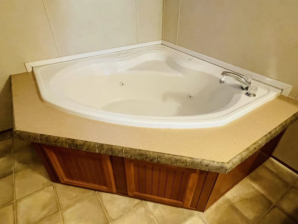 83 Beech Terrace Derry NH 03038