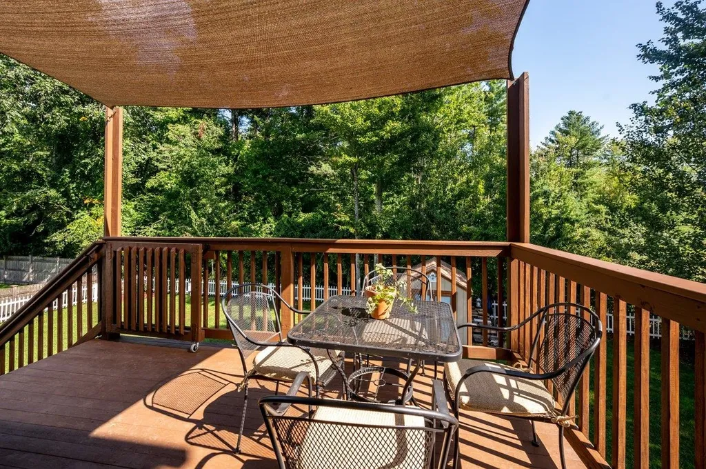 4 Squire Way Exeter NH 03833