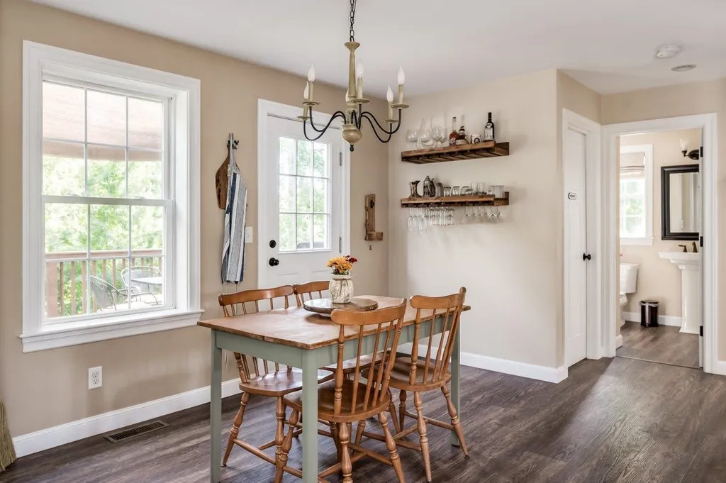 4 Squire Way Exeter NH 03833