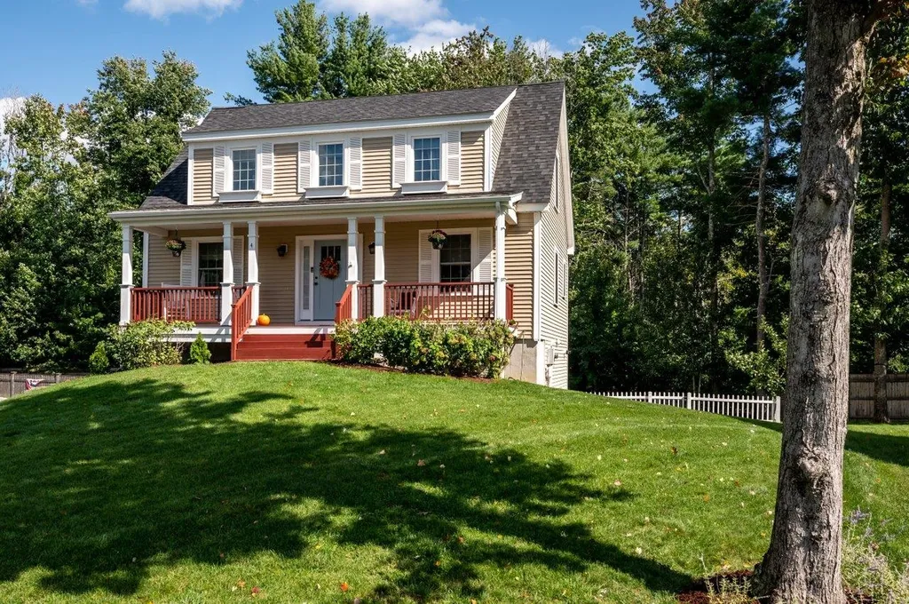 4 Squire Way Exeter NH 03833