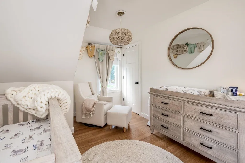 4 Squire Way Exeter NH 03833