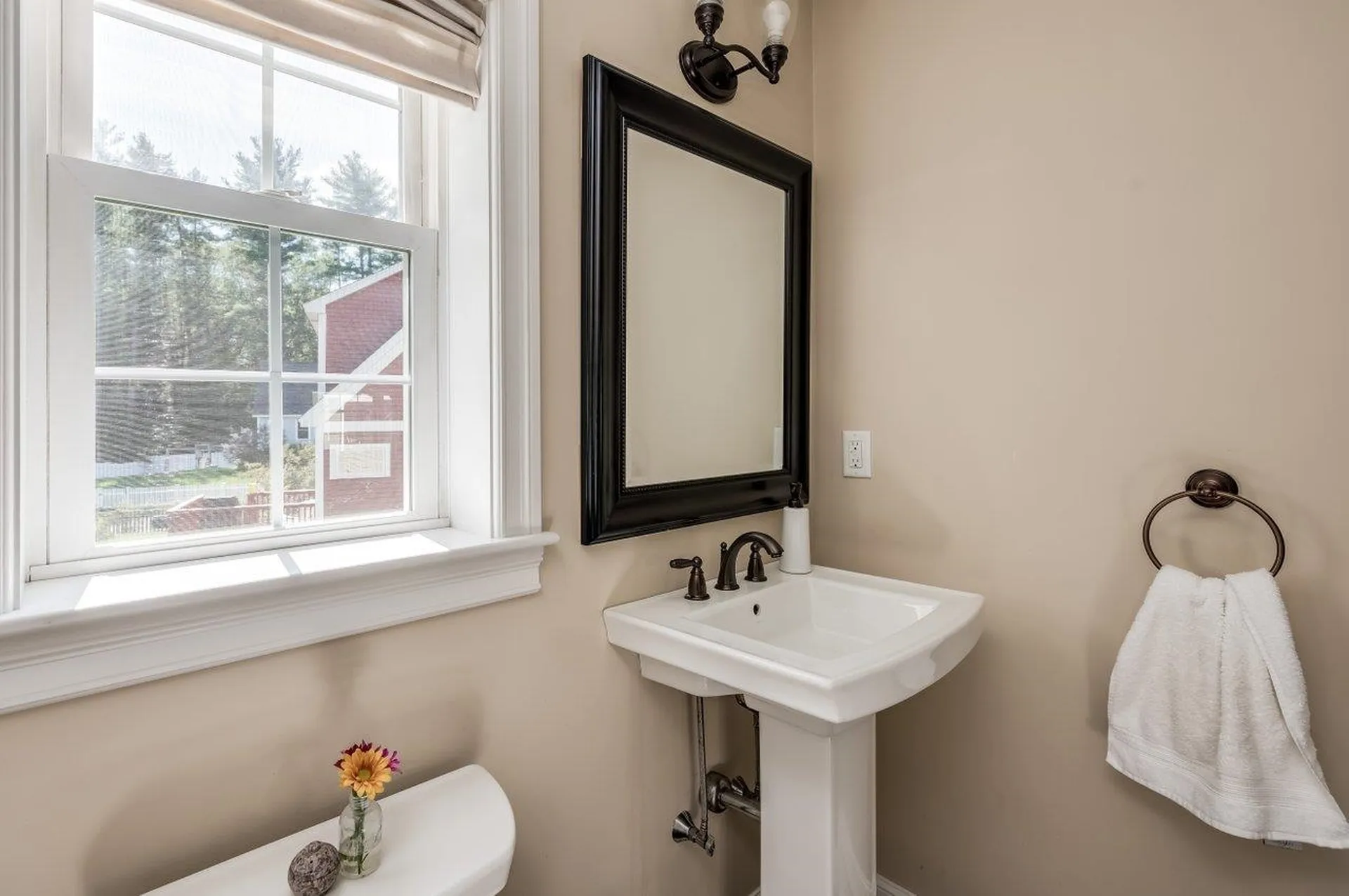 4 Squire Way Exeter NH 03833