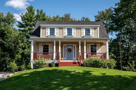 4 Squire Way Exeter NH 03833