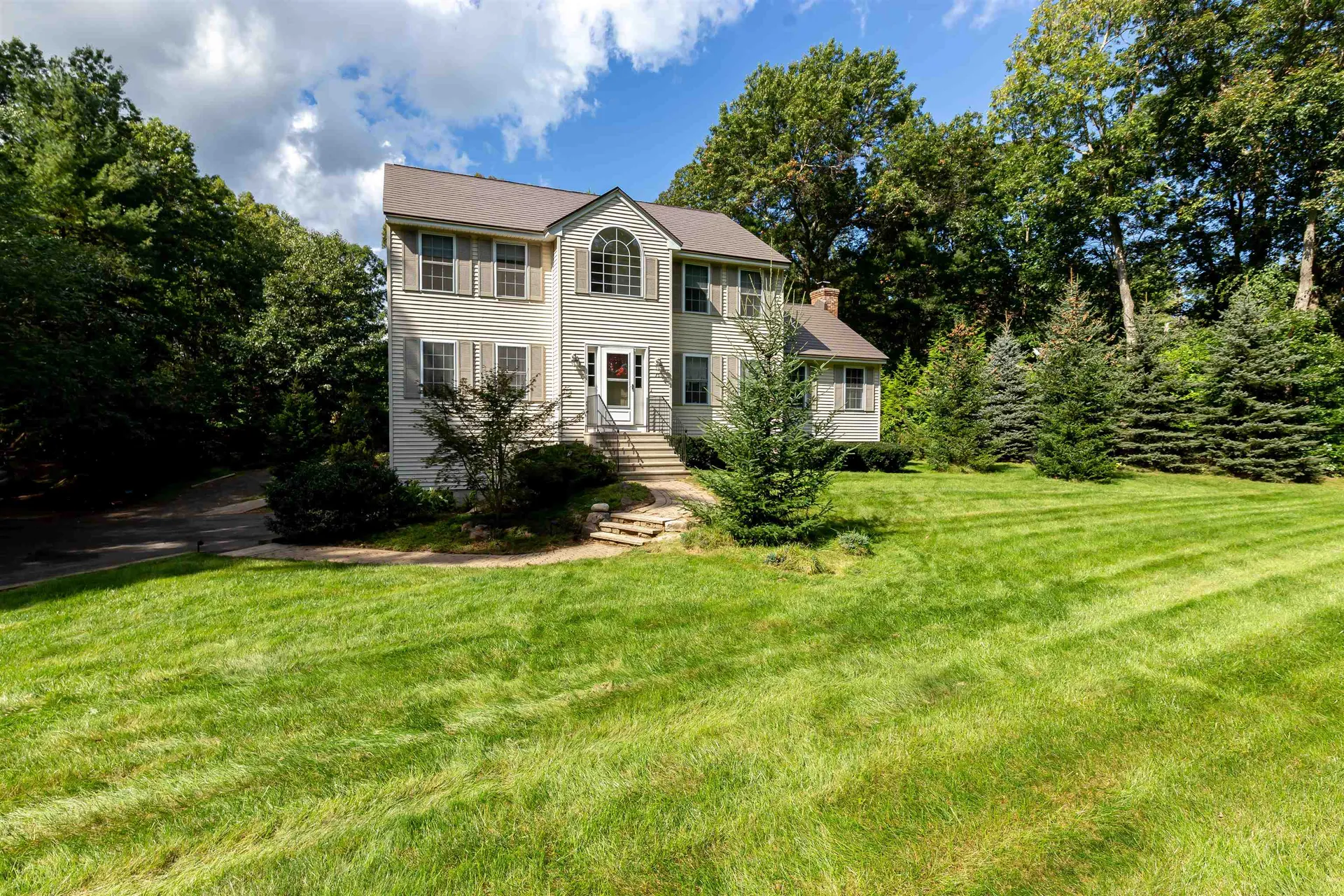 75 Simpson Mill Road Pelham NH 03076
