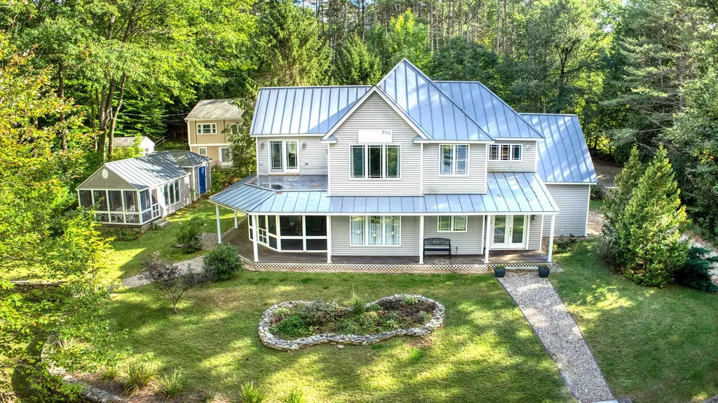 40 Florence Avenue Rindge NH 03461