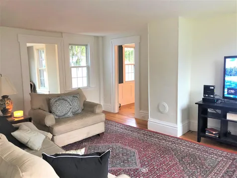 157 Main Street Kingston NH 03848
