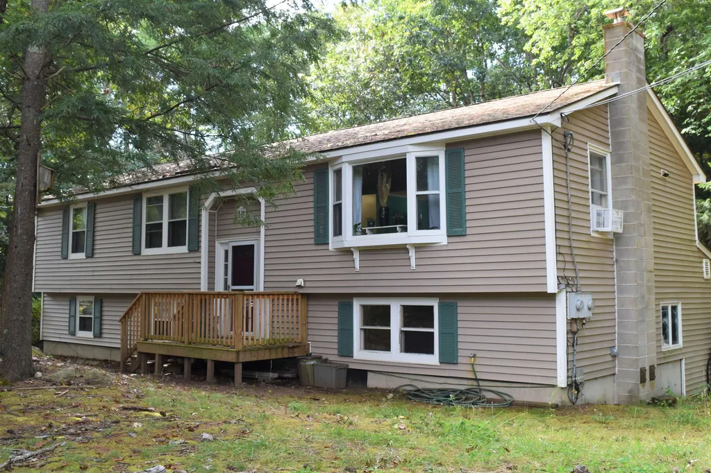 17 Poplin Drive Fremont NH 03044