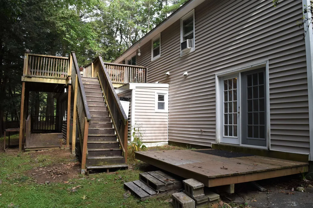 17 Poplin Drive Fremont NH 03044