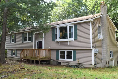 17 Poplin Drive Fremont NH 03044