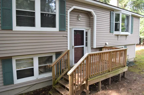 17 Poplin Drive Fremont NH 03044