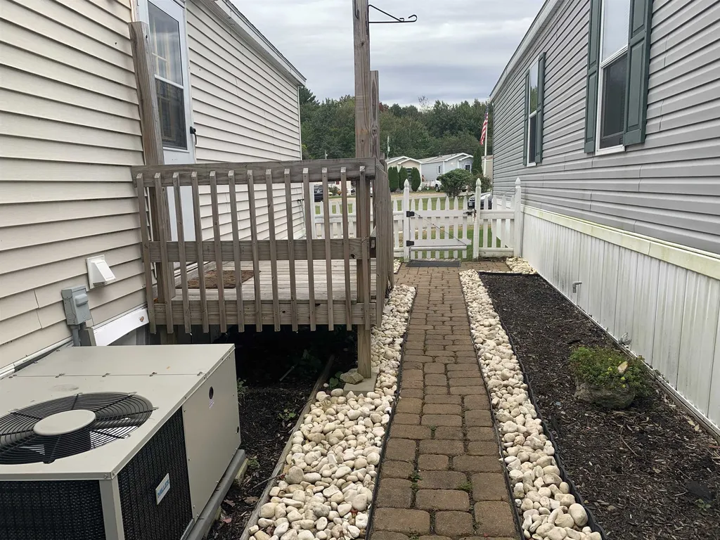 48 Adams Park Rye NH 03870