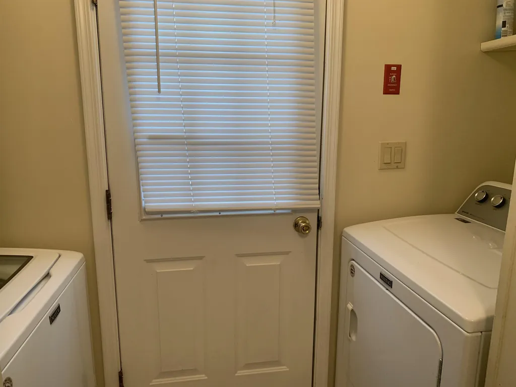 48 Adams Park Rye NH 03870