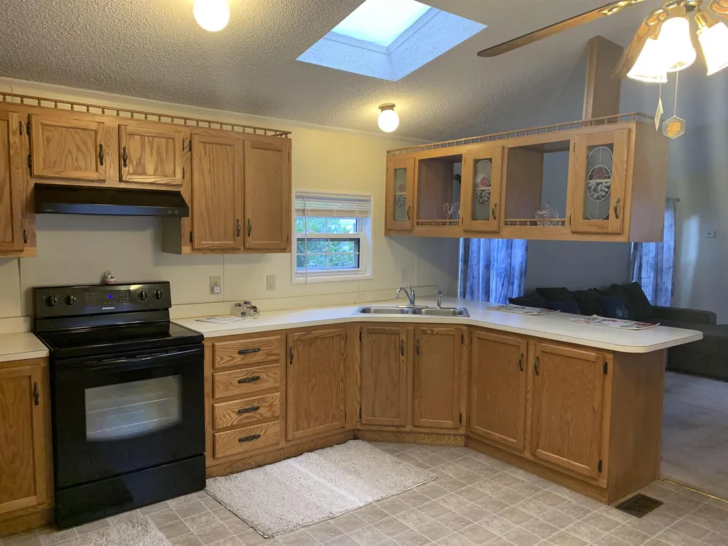 48 Adams Park Rye NH 03870