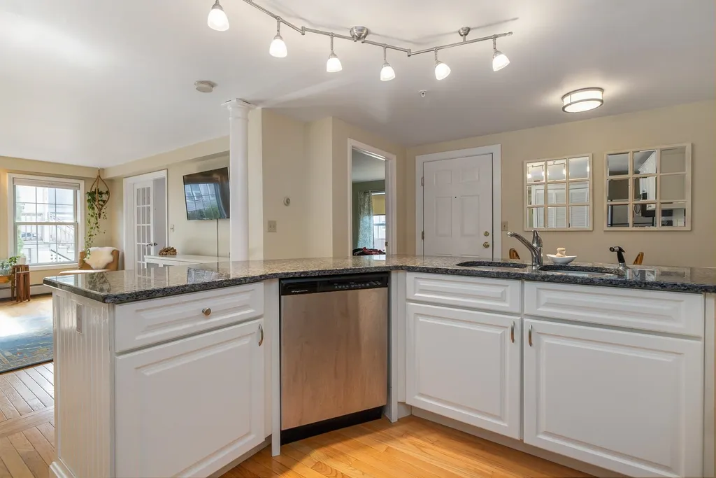 46 Columbia Street Portsmouth NH 03801