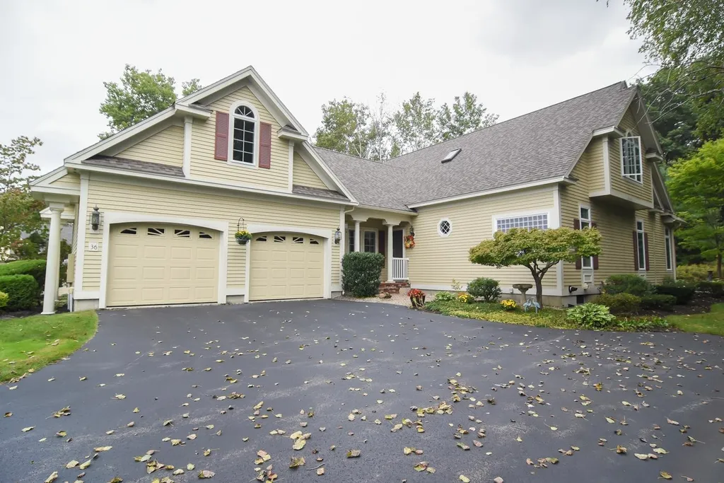 36 Hawkins Glen Drive Salem NH 03079
