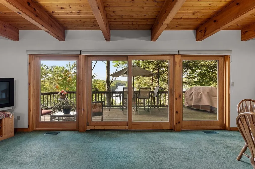 331 Hemlock Drive Gilmanton NH 03237