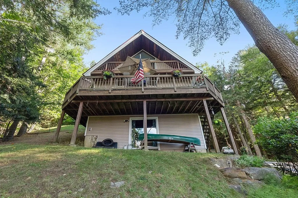 331 Hemlock Drive Gilmanton NH 03237