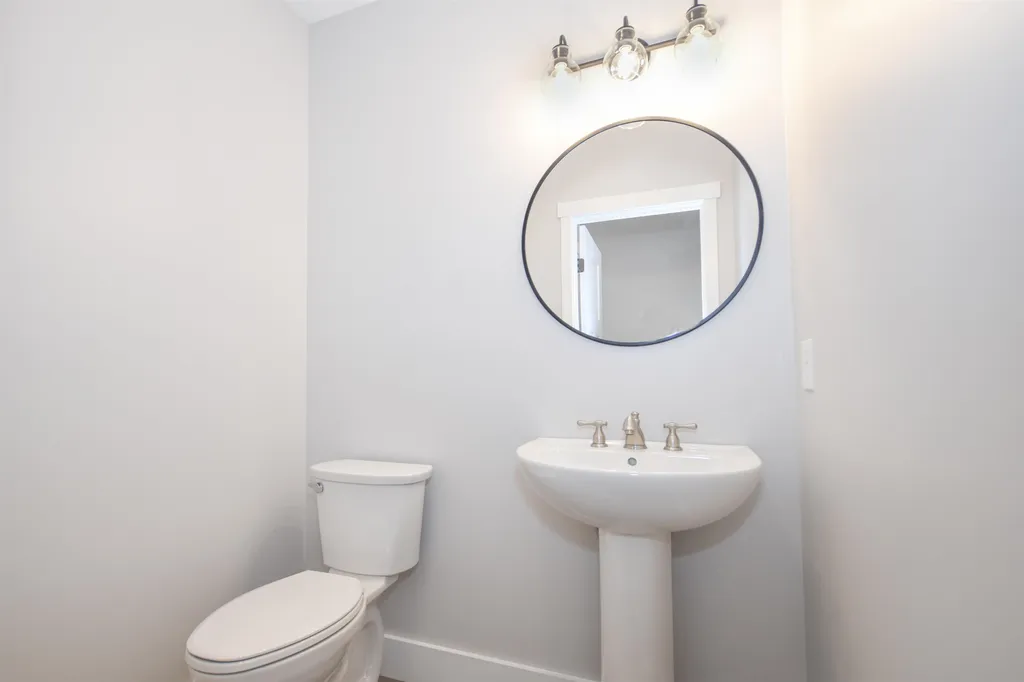 78 Bartlett Avenue Somersworth NH 03878