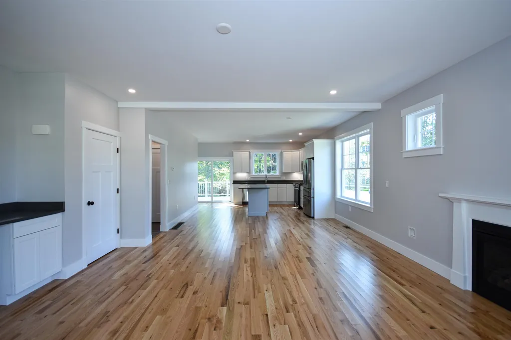 78 Bartlett Avenue Somersworth NH 03878