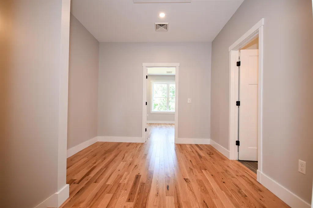 78 Bartlett Avenue Somersworth NH 03878